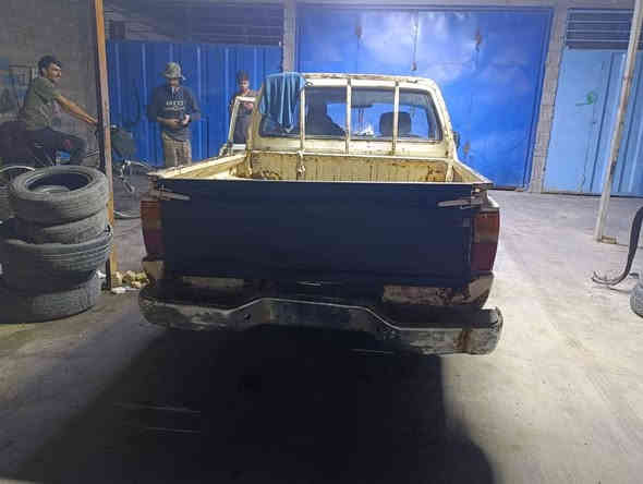 بيكم تيوتا موديل 86 محرك كير اكسل نضيف رقم واسط سنويه لل 27 نقص لوحه بيهه السعر 30مكانهه بغداد الحسينيه وترهم مراوس ***********
