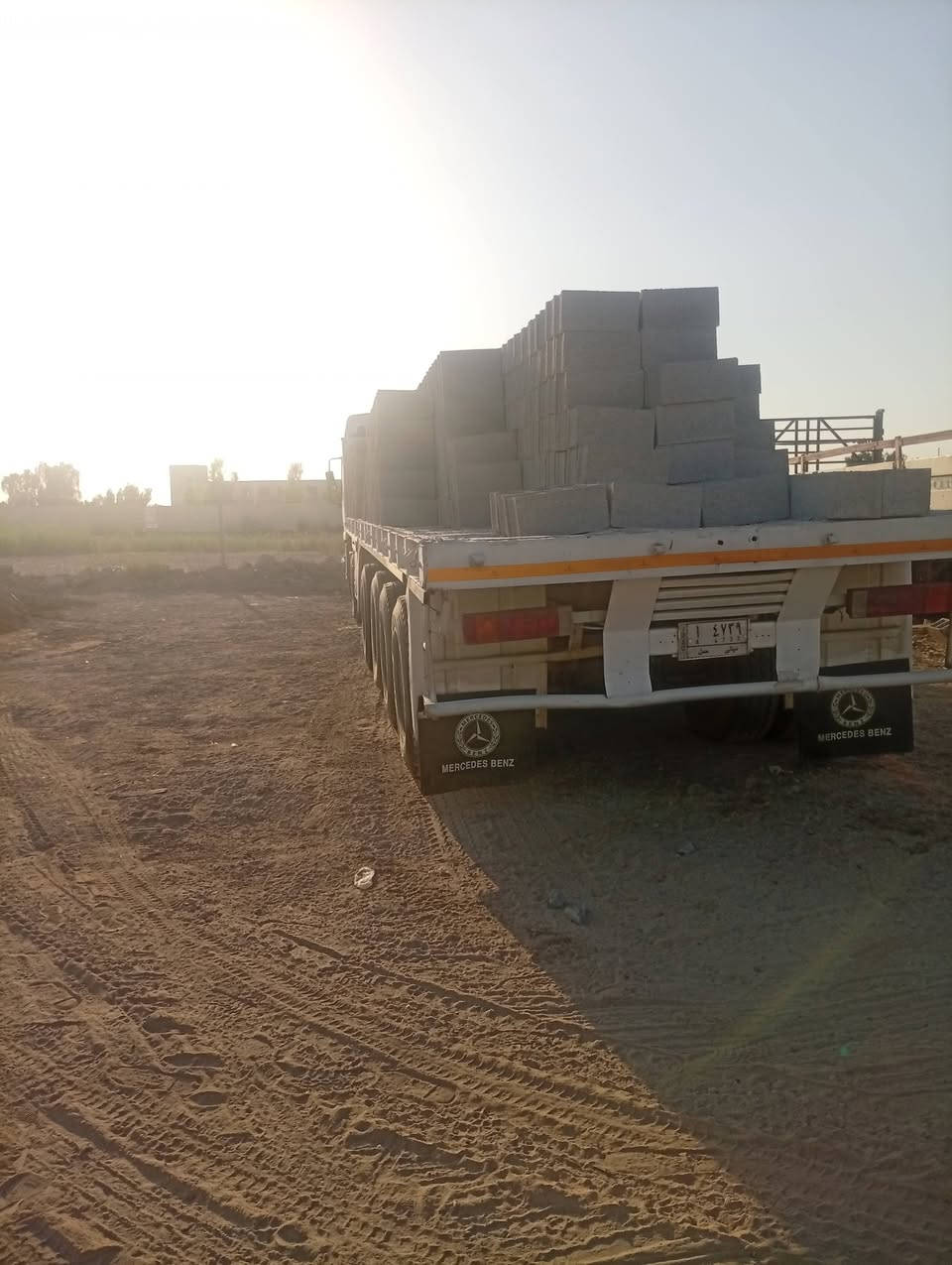 السلام عليكم السيارة للبيع سعر مناسب ***********
