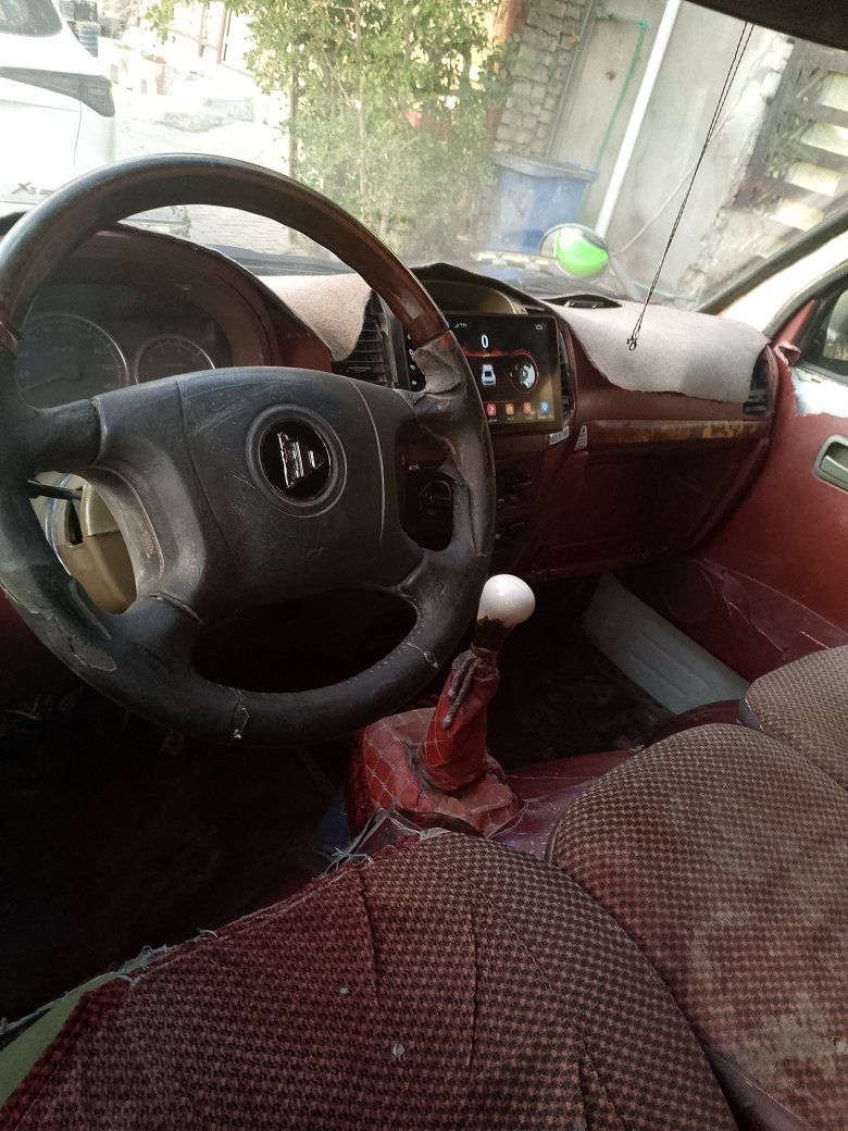 السلام عليكم كيه فتون 2012 السيارة خير من الله كير اكسن خير من الله تخم تاير نص عمر رقم احمر راعيها ماندله سنويه خط وبحث السعر28 وبيها مجال*********** مكاني الطالبيه
