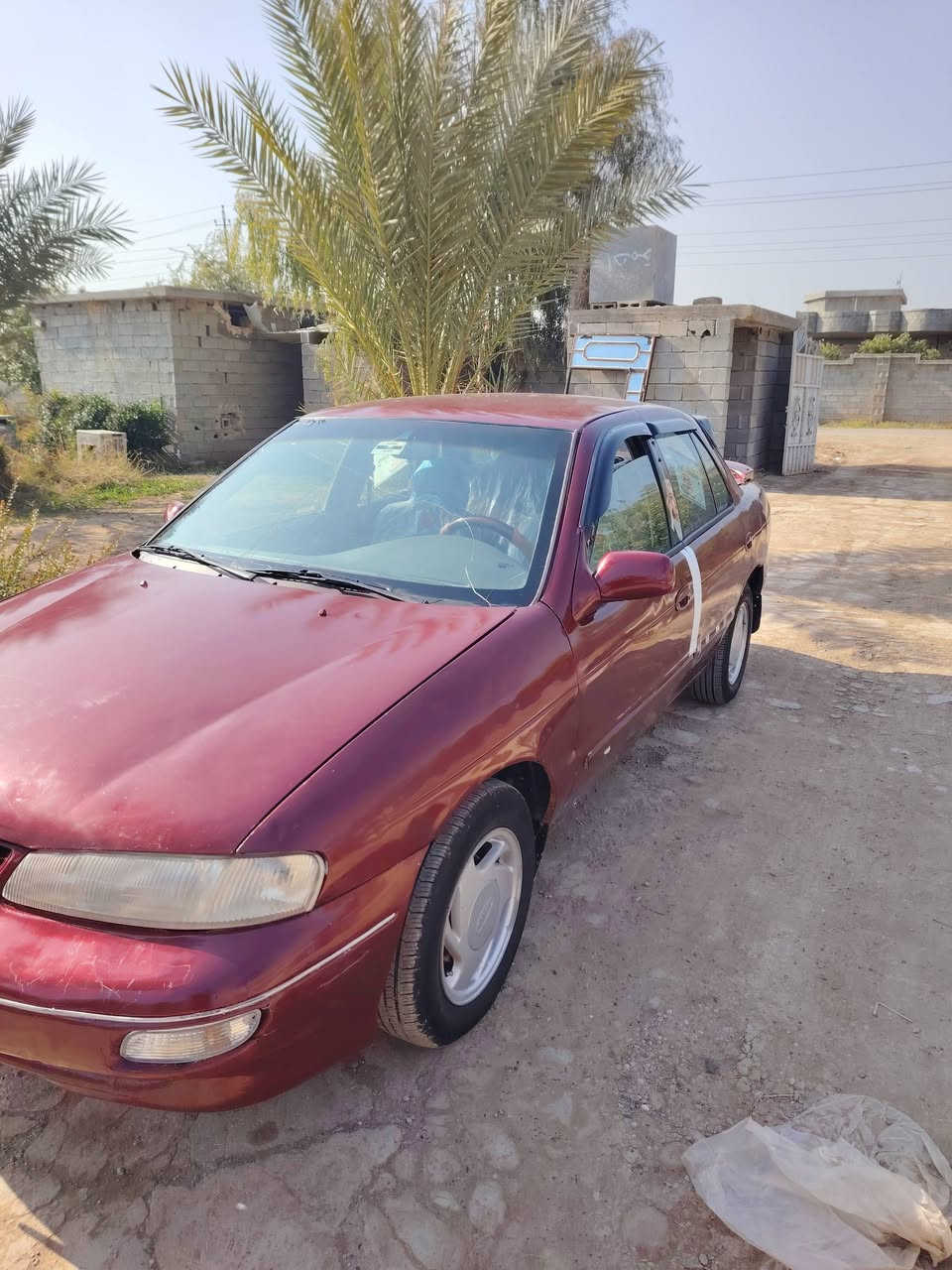 السلام عليكم للبيع سيفيه موديل 95 بغداد كير ومحرك شرط صددر امامي خلفي تخم تاير كهربائيات كوله شغاله مكفوله كفاله من الضربه مصبوغه للجماليه فقط السعر 32 وبيه مجال حك الجيه للتصال *********** مكان بلد ناحيه يثرب
