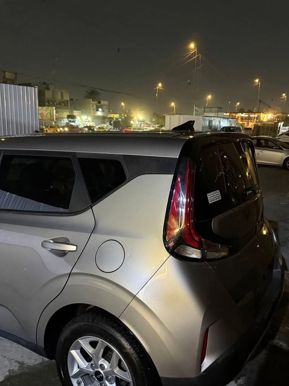 السلام عليكم
للبيع سياره كيا صول موديل 2024 ماشيه ٦٠٠٠ الف

 دخول جديد 

حادث جدا بسيط 

الجنطة وجاملغ ايمن خلفي بدون تبديل فقط 

حجر بيئه موجود بلادي 

مواصفات السياره :-

 دخول ذكي 

شاشه كبيره كار بلي 

كاميرا خلفيه دواره

LED نهاري + ليلي 

رادار امامي وخلفي وجانبي 

شاحن واير ليس 

تحكمات ستيرن   

ويل كب كروم 

تحكمات جهتين بلوتوث + مودات + أوامر صوتيه 

كروس سرعه 

تحديد مسار 

مانع انزلاق 

إطفاء ذاتي 

توقف ذاتي 

انارة ابواب داخليه مع البلوتوث 

محرك 2000 DOCH

بك لايت LED

شباك الامامي لماعي

العدة والسبير موجودات

(مكان السياره مدينه الصدر )

للاستفسار 

***********

وستاب :***********
