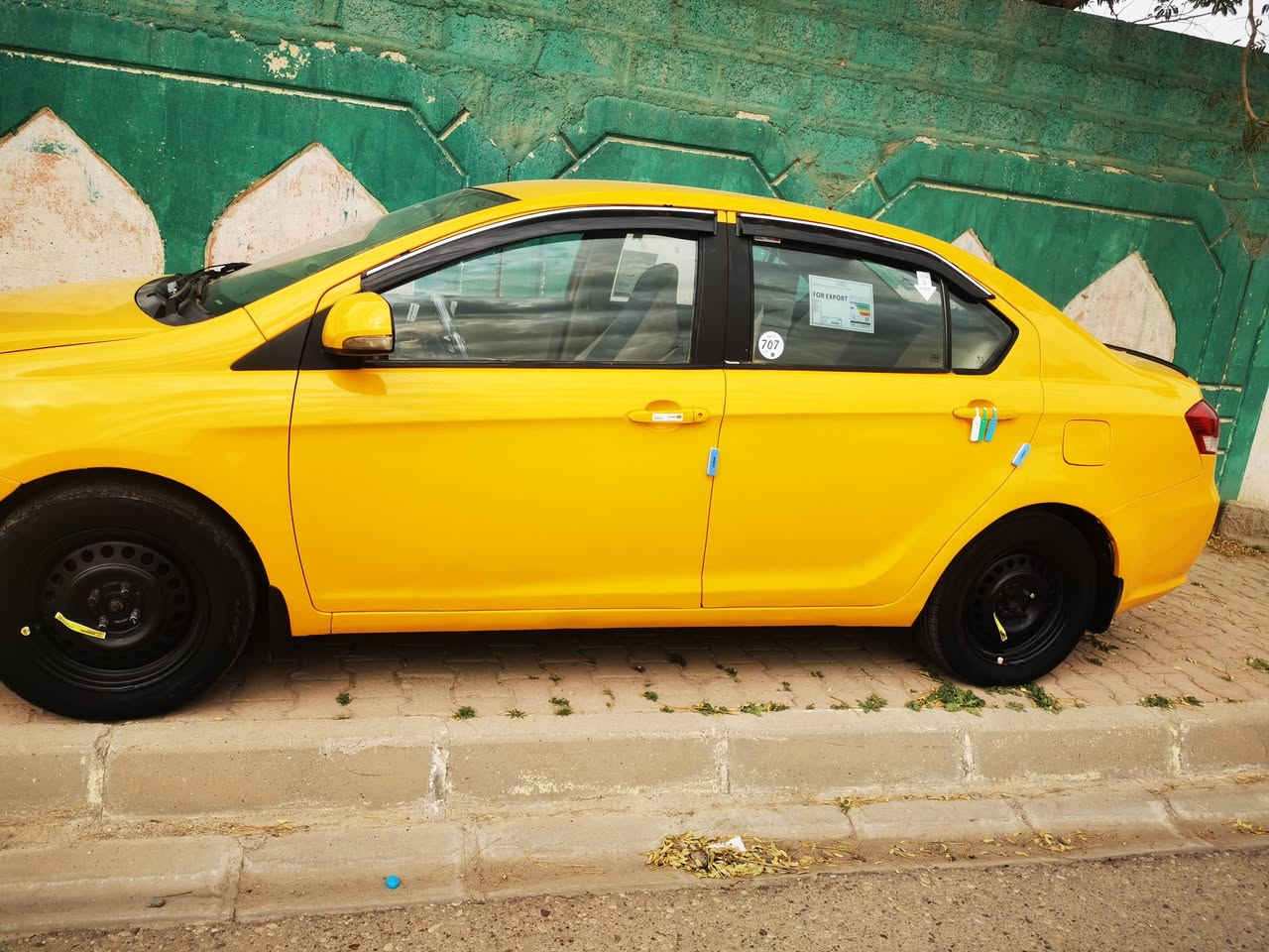 السلام عليكم كريت ويل موديل ٢٠١٣ سياره كفاله فقط تصفيه قليل أثر صبغ شراي خابر ***********
