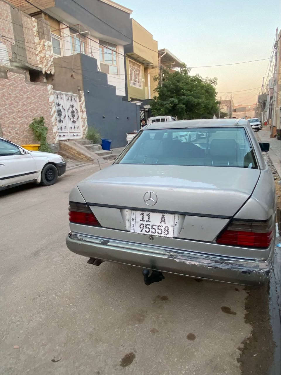 مرسيدس دب 300 موديل 87 قواعد دبل سليمه رقم بغداد باسمي مداور ثاني يوم مكينه وكير ففتي 3000 غرفه جلد كهرباء تخم تاير جديد حداديه كهربائيات كلها شغاله تبريد بس غاز منظومة كامله  سياره بيها جراد بس قماره وبنيد وجنطه صفاحه كلش حلوه وكاعده سياره مال جناي عايزه ترتيبات سعرها 49 وبيها مجال مكاني نجف *********** النجف, العراق
