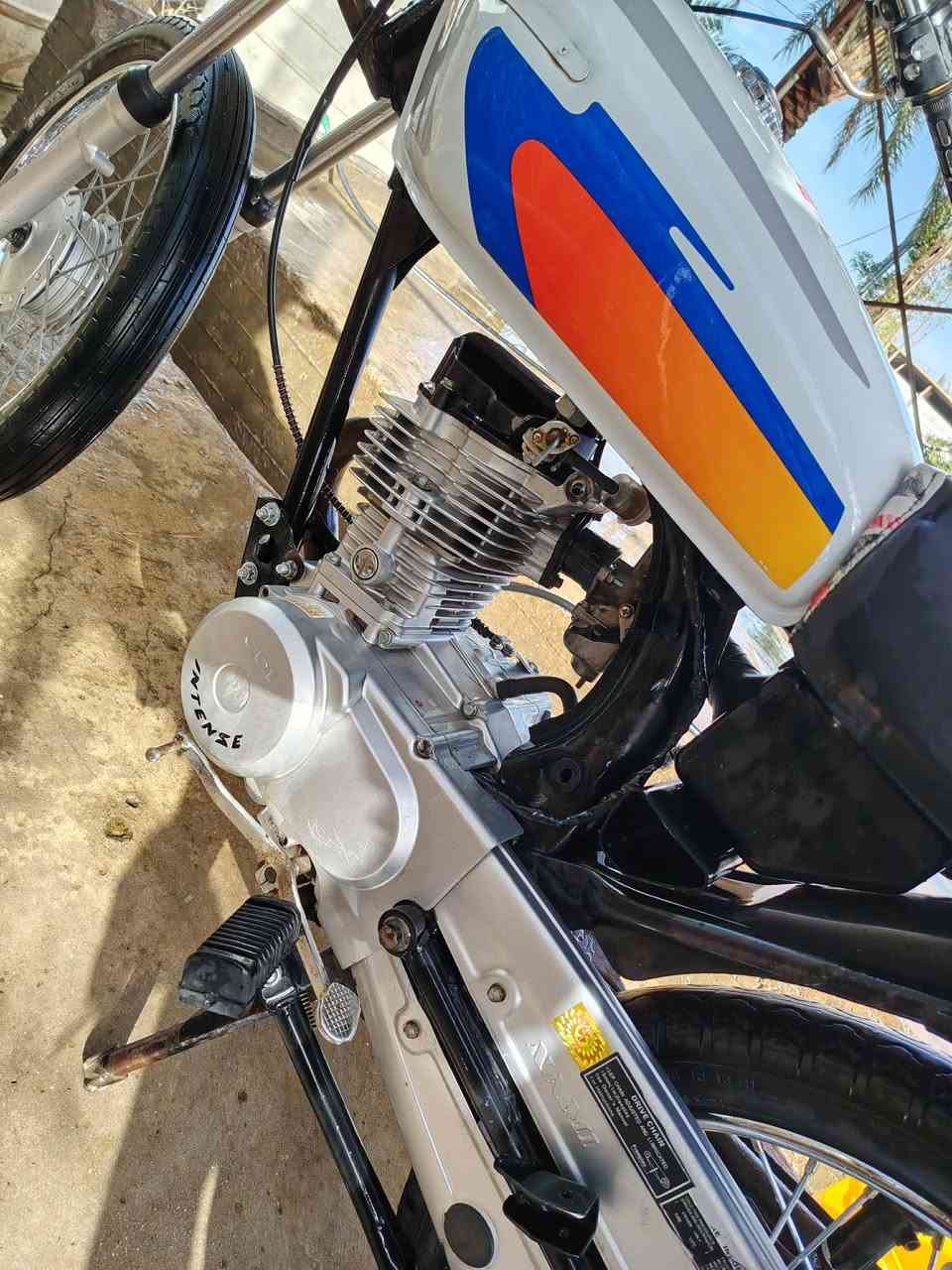 السلام عليكم اربعه كير كلك كلك كلك للبيع او مراوس اب فراشة حسب القناعه مكينه انتنس مفتوحة بس ولفات الدراجه تعمير كله 25 جاهزه مكان نجف ابو صخير للتصال ***********بي واتساب
