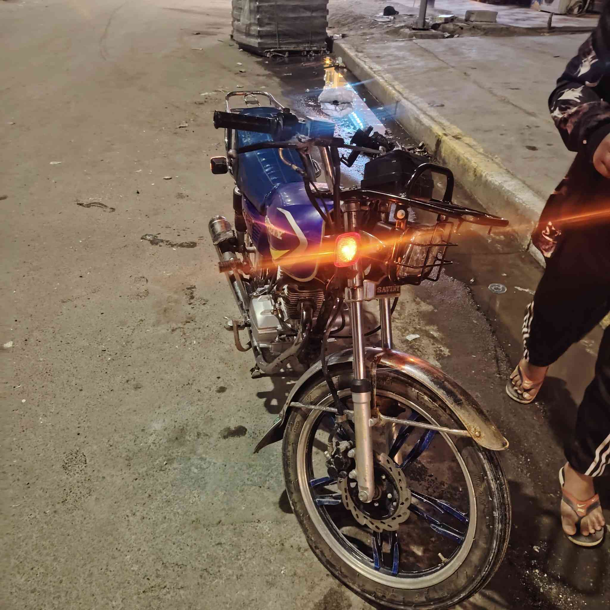 سلا عليكم عندي دراجه سيفان موديل 120 السعر اربع ميه صلاح الدين بيجي هاذا رقم الهاتف ***********
