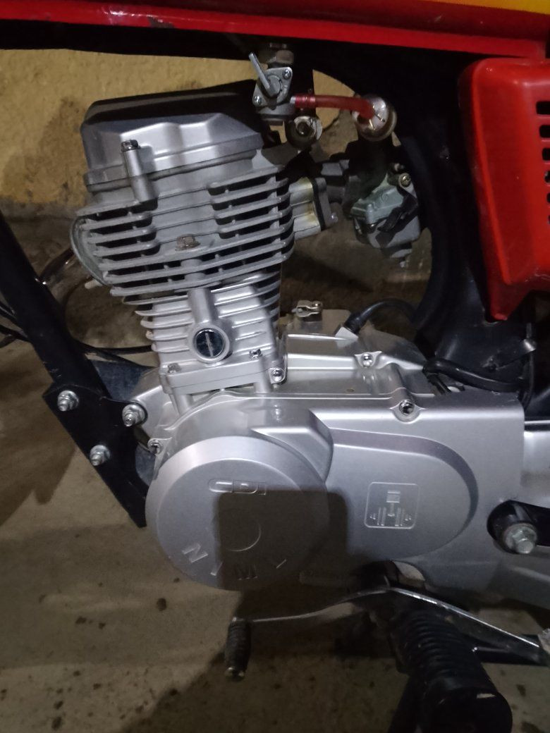 اسلام عليكم دراجه موديل ٢٠٢٥ اوراق أصولي مامفتوحه برغي السعر ستميه وبيه مجال حك الحيه للاتصال ***********
