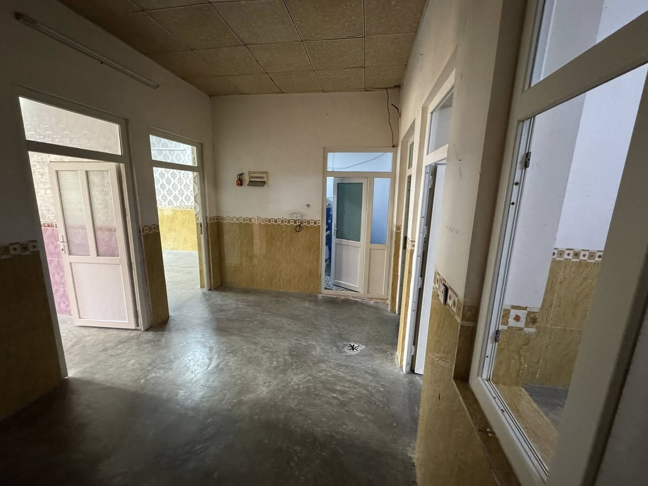 ئةخانوة بؤ فرؤشتن ١٥٠م
***********
لةگةريز بؤ ئةدمين
