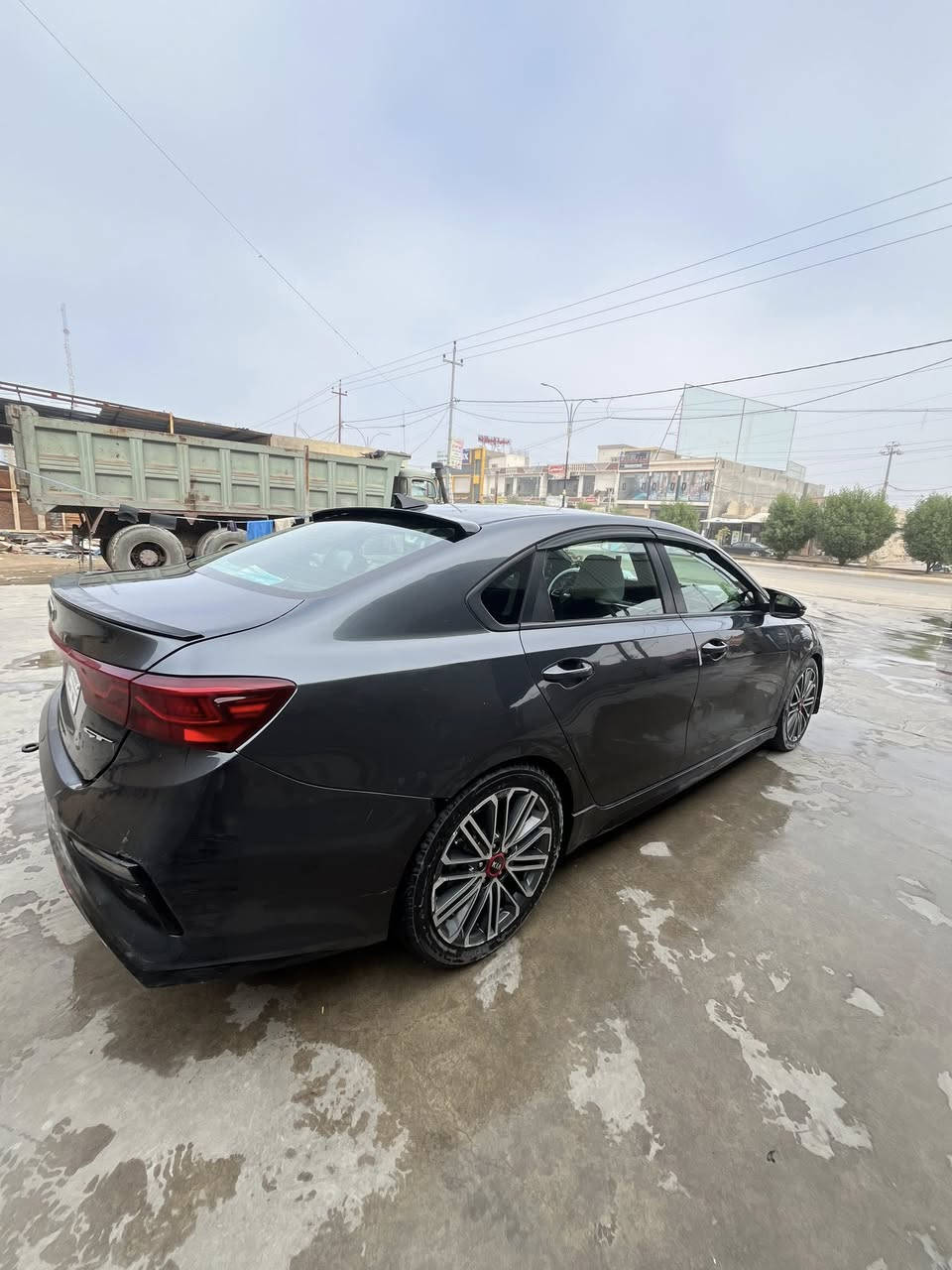 للبيع
كيا فورتي 2020 GT

بصمه تشغيل 
بصمه ابواب 
مري شفط 
تحكمات ستيرن 
رادار بس شايله 
تبريد قطعتين 
شاشه كاربلي 
جنطه نضام ذكي 

svt
 
محرك 1600 تيربو 
كير ومحرك مكفولات 
معوقين باقي الها ٧ اشهر شرط الوكاله 
سعر 115

***********
***********
