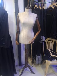 للبيع عدد ثنين تركي  سعر القطعه 80 الف قفل 07709534986 بغداد الجديده