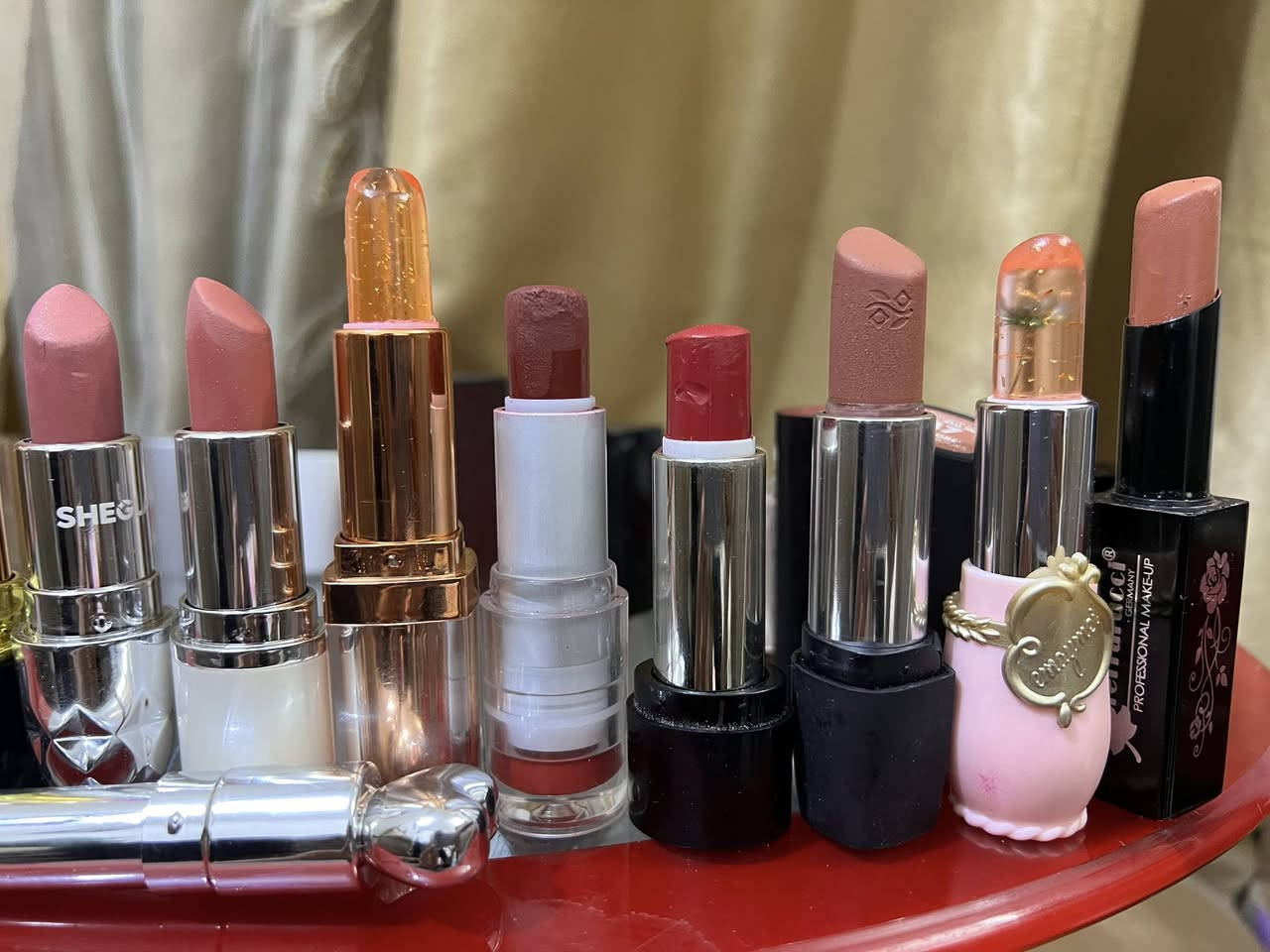 سلام عليكم بنات مكياج مستخدم قليل باله نضيف كلش واصلي يجنن


**إذا كنت صاحب هذا الإعلان وتريد حذفه لأي سبب، رجاءا أرسل رسالة إلى الدعم الفني**