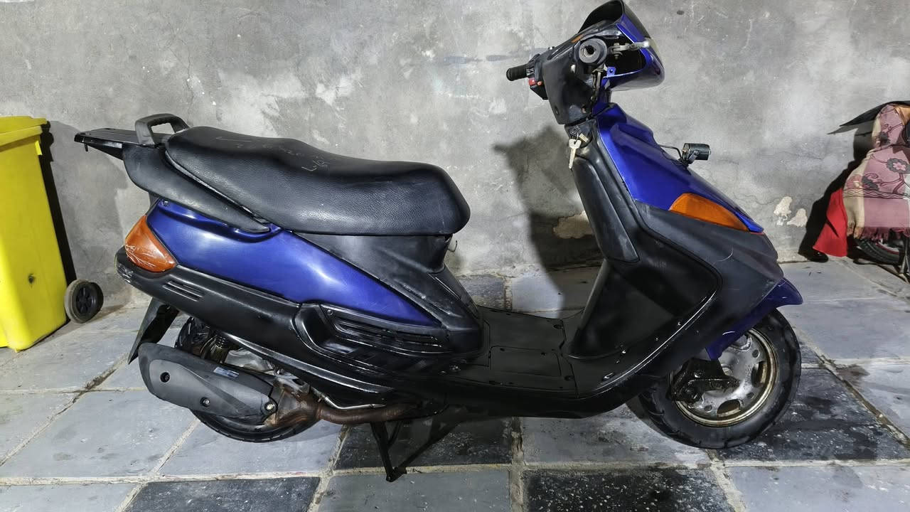 سلام عليكم دراجه فراشه للبيع دراجه حلوه ونضيفه بس بيه خيط تبخير لتواصل ***********
