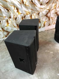 سماعات • ايفي اصلي • دبليو 17