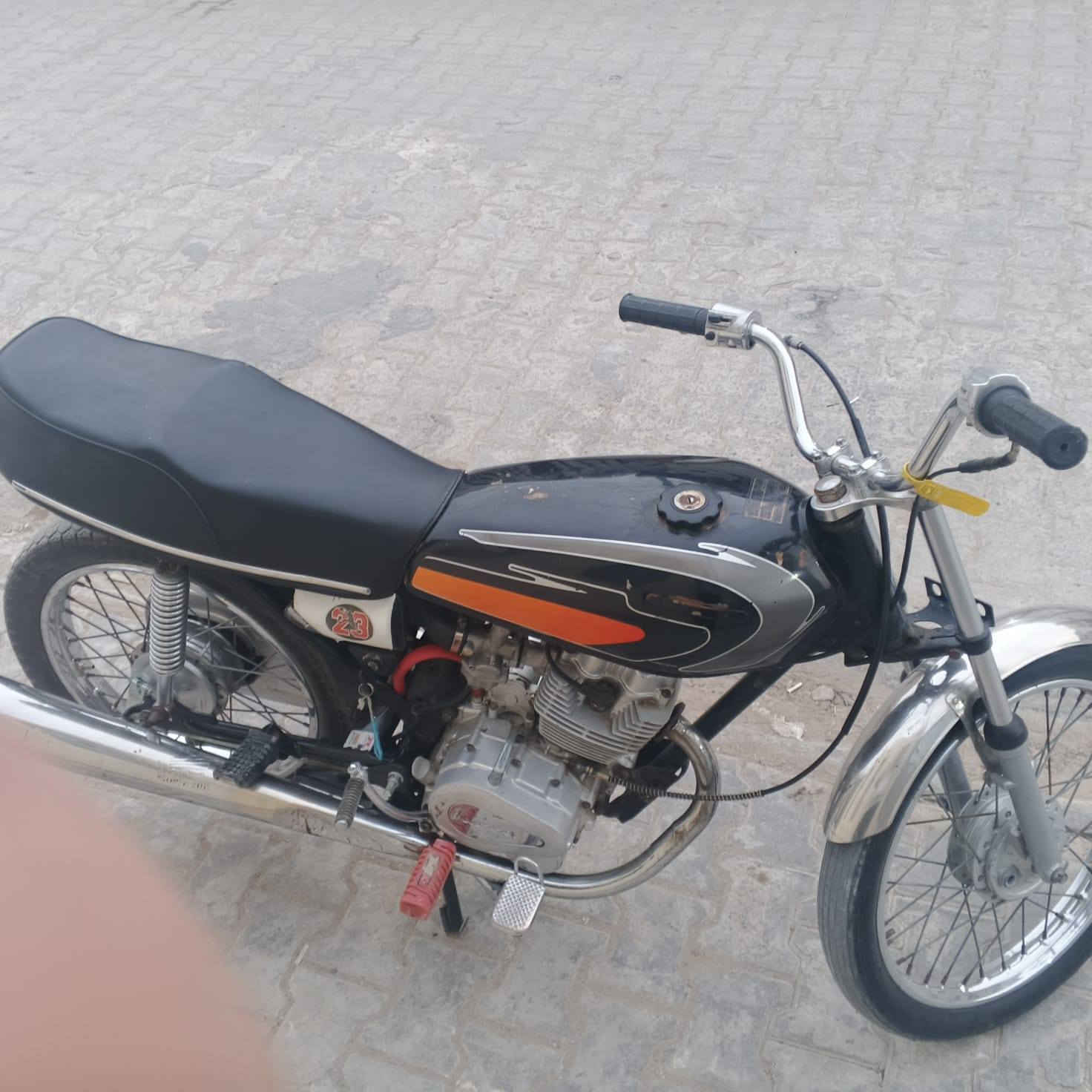 اسلام عليكم أربعة كير كلك بيه مكينه امتيار لا بخار ولا تنقيص جاهزه سعرها 325 وبيها مجال
***********
عنوان حي ميسان
