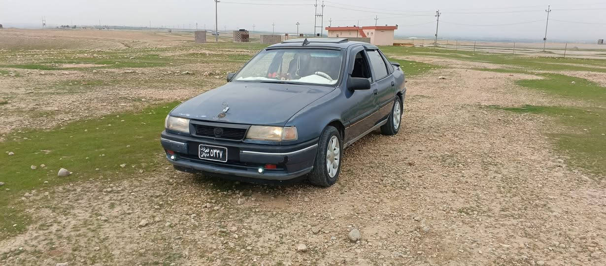 سڵاو هاوڕیان ام سیاریە بۆ فرۆشتنە لەکەلار  سەیاریکی پاکو بێ عیبە سعری 25گەڵا معامل اگەر مشتری نیت سەرمان مەێشێنە ڕەقم 0770 4855827
