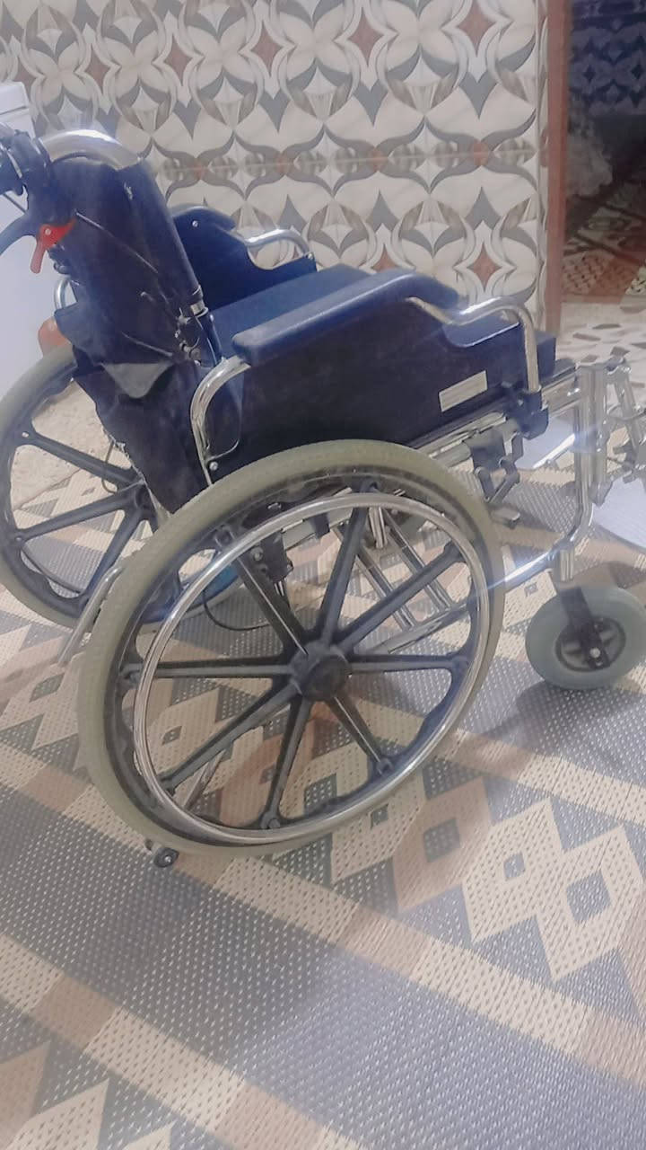 عربانه ذوي احتياجات خاصه جديد ه كلش للبيع السعر خاص او عل الرقم ***********
