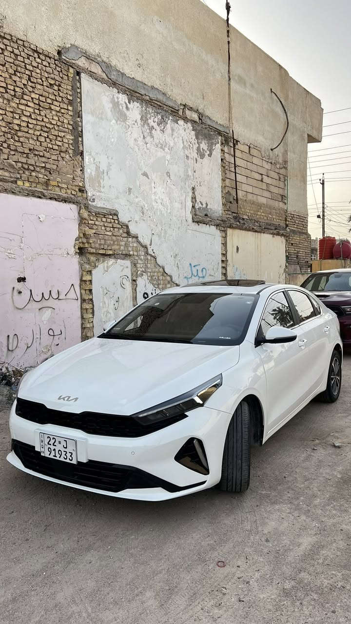 كيا k3 2024
السيارة فول مواصفات رقم اربيل بأسم شركة تحويل او وكالة 
مواصفاتها : 
• شاشة 
• كاميرا دوراة 
• كشنات جلد
• بصمة
• سلايد روف
• تحكم جهتين مع التحكم بالتبريد لمس
• حساسات امامي خلفي 
• لد نهاري + كشاف ضباب
• مري شفط
• هاند بريك كهربائي
• اوتو هولد
• عداد ديجيتال
•جام اوتو
• دخول ذكي لجهتين السائق والراكب
• درايف مود
• ماشية 34 الف 
السيارة محرك 1500 دوش دبل نوزل السيارة على ايدي مداريها بالبانزين المحسن والدهن الاصلي السيارة ، كير ومحرك وحدادة وكهربائيات على وضع الشركة والسيارة ترايها كلش حلو وكلش نظيفة ، بيها فقط الدوسة جهة السائق قليل صبغ بدون معجون اثر طخة كما موضح بالصورة 
 العنون : البصرة 
الرقم : ***********
السعر 133 وبيها مجال للشراي
