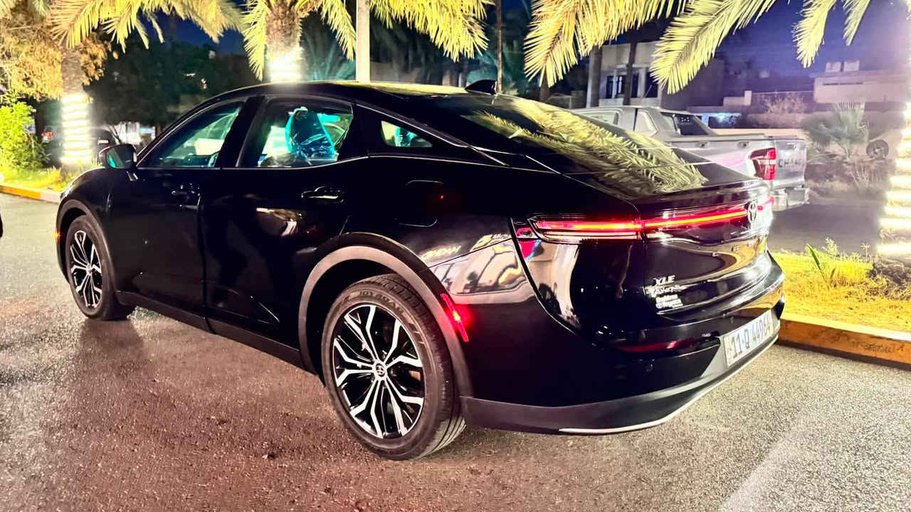 السلام عليكم تيوتا كراون موديل2023ماشبه 34 راجع سستم ايرباك بالشركه  فول limited جاهزه من كلشي رقم بغداد بأسمي تحويل مباشر السعر240 بيع او مراوس 
بغداد السيديه 
***********
