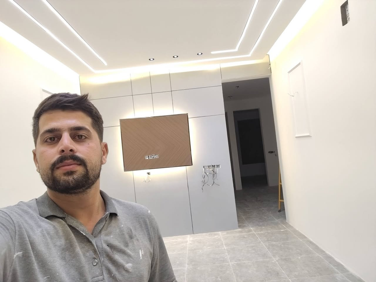 الحمد الله تم اكمال أحد أعمالنا للديكورات الداخلية والاصباغ ان شاء الله ينال اعجابكم🌹
اخوكم🌷 مرتضى الصباغ والديكور ***********

الحمد الله تم اكمال أحد أعمالنا للديكورات الداخلية والاصباغ ان شاء الله ينال اعجابكم🌹
