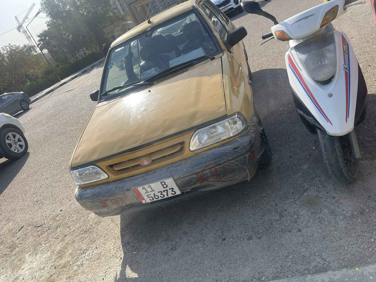 2012 للبيع مكينه كير  تخم تاير هزة جديدة لوحات انكليزي وبأسمي تحويل ثاني يوم شواصي معمره السيارة نضيفة مكان بغداد الامين 
***********
