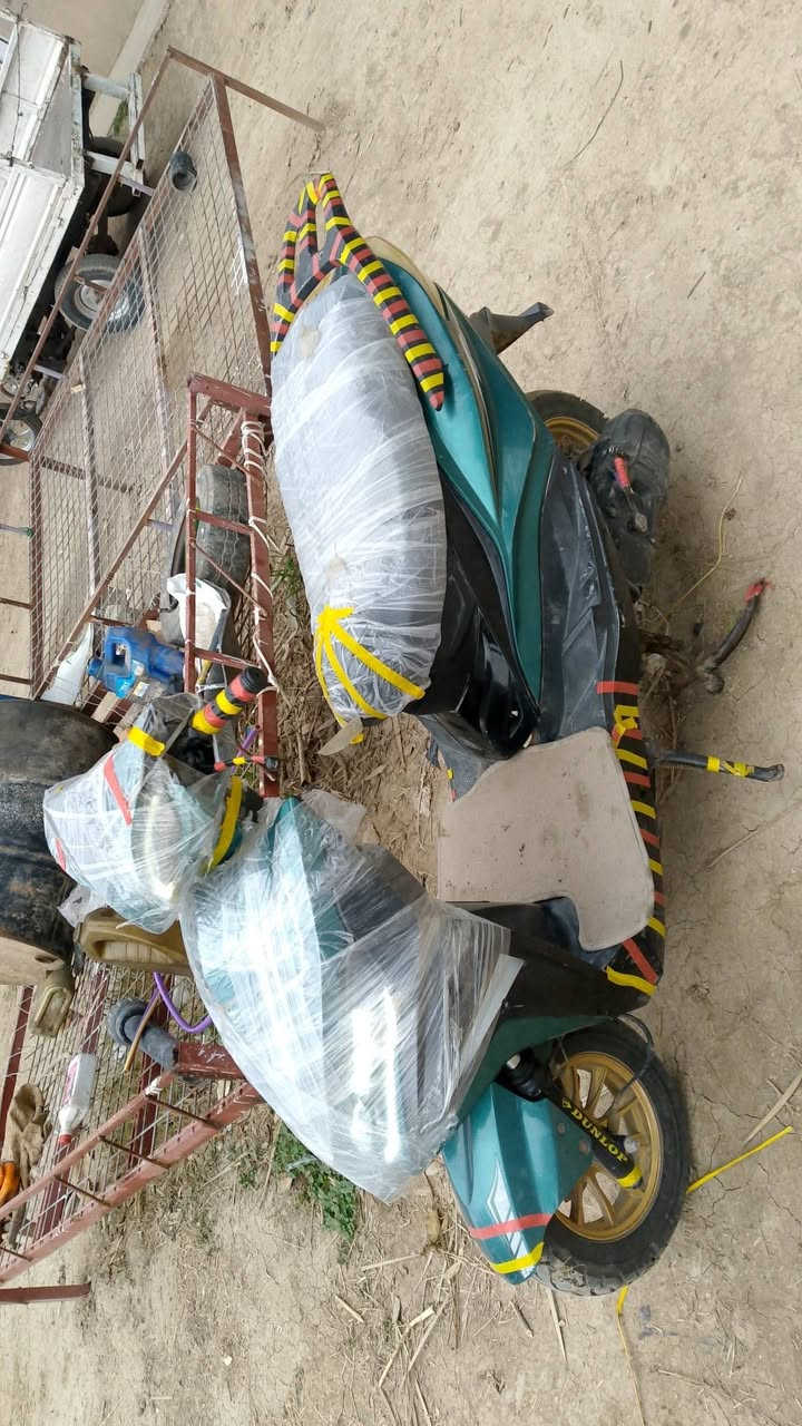 اسلام عليكم للبيع ذبانه نضيفه نكره سلف سعر 300وبيها مجال مكان بابل جبله ***********
