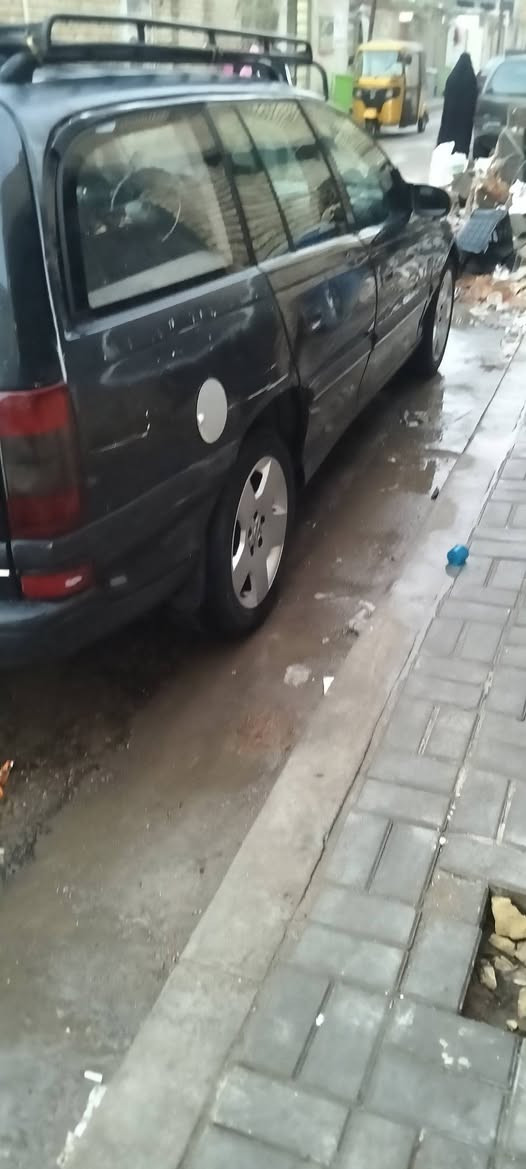 السلام عليكم
اوبل بزون ستيشن 96 مكينه 2000 مفتوح للبيع السعر 33 
***********
