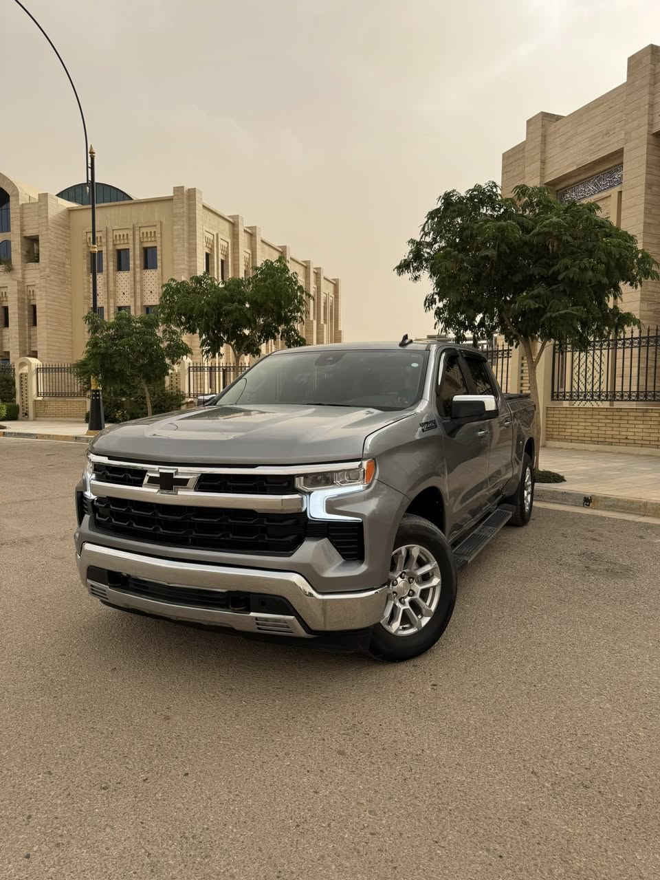 سلام عليكم 
للبيع شوفرليت سلفرادو 2024
Chevrolet silverdo  Z71 lt
V8 5.3
سيارة كلش حلوه ونضيفه حادث خفيف بدون ايرباك صور 
ماشية 26 الف 
الحادث مرفقه بالمنشور
مواصفات
داخل تاهو  
شاشه 
كاميرا 
رادار امامي 
شفتات ستيرن
بصمة 
مكان السيارة بابل المسيب او كربلاء 
مكلف بالنشر 
للاستفسار  ***********
