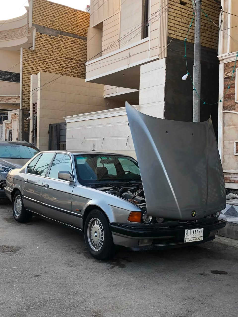 اسلام عليكم بي ام 735i  موديل 1991السياره جاهزه مكينه كير حداديه كهربائيات على بلادي  غرفه توني شادها صاج الملكيه كفاله من الضربه والخياس  مصبوغه عام لجماله فقط 
مداور ثاني يوم المكان الناصريه المركز  السعر 55 وبيها مجال بسيط
***********
