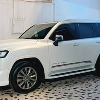 لاندكروز VX • ٢٠٢٣ • ٨٠ الف كم