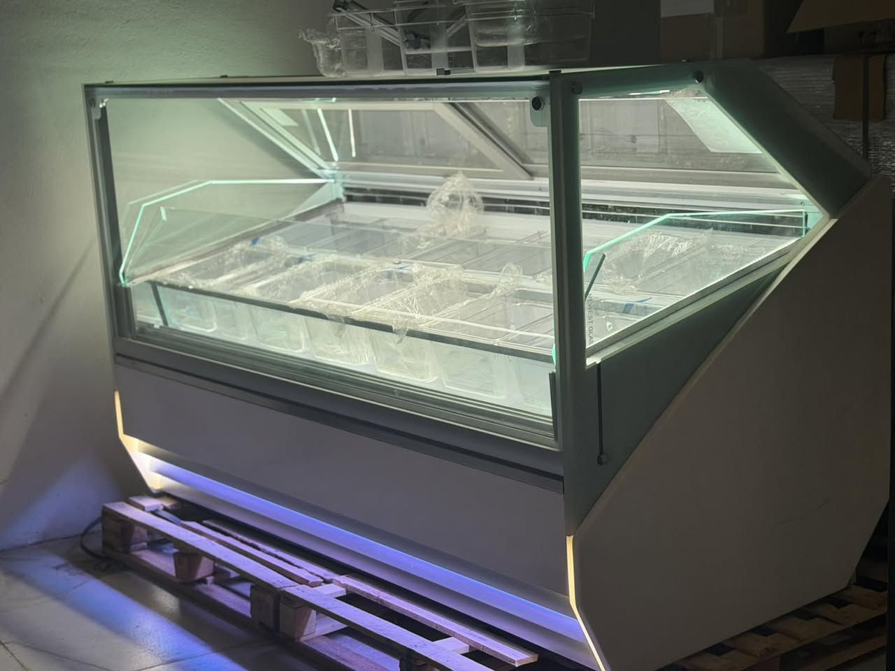 عاریضە
مترین
3D
دبل کمبریسەر
بخاخ
ضمان سنتین


**إذا كنت صاحب هذا الإعلان وتريد حذفه لأي سبب، رجاءا أرسل رسالة إلى الدعم الفني**