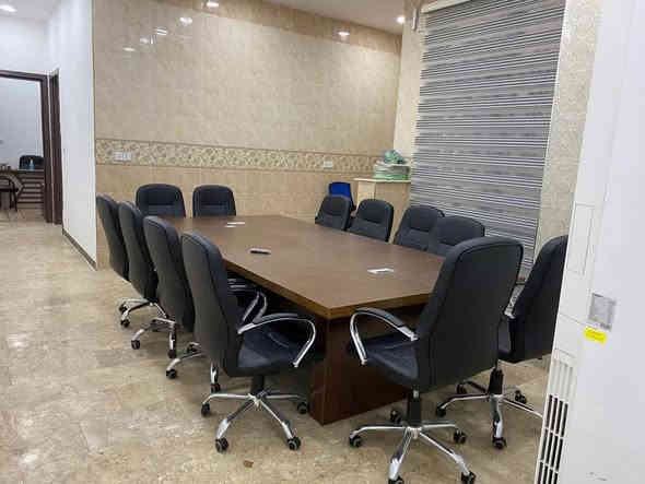 للبيع بسعر مناسب مكان منصور داودي ***********
