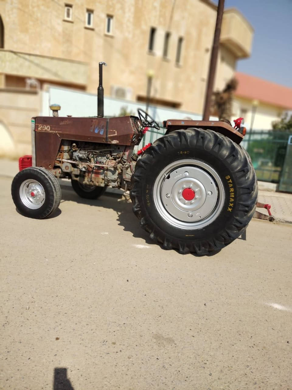 تركترفوركسن لبيع   290رقم وسنوية الستفسار ***********
