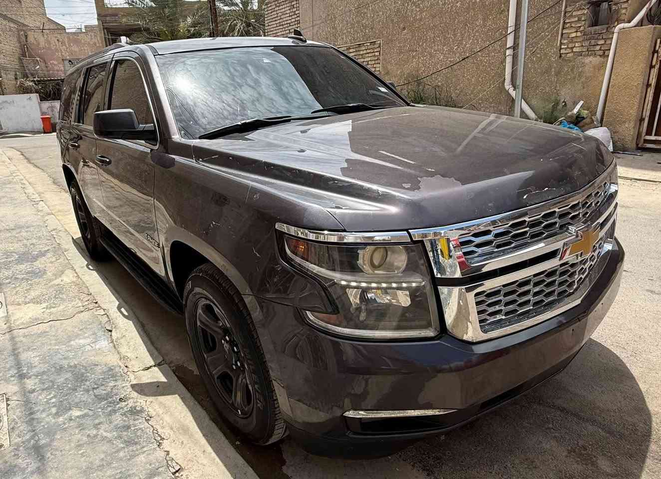 تاهو اداوات متومة اربيل
2015 LT 
كص قمارة وطخة بالباب ومصلحة 
من امريكا بدون حادث
مكفول سرقة وعشائر
حدادية جديدة
تايرات جديدة
باتري جديد
تبريد شغال 
كير ومحرك مكفول

*********** بغداد
