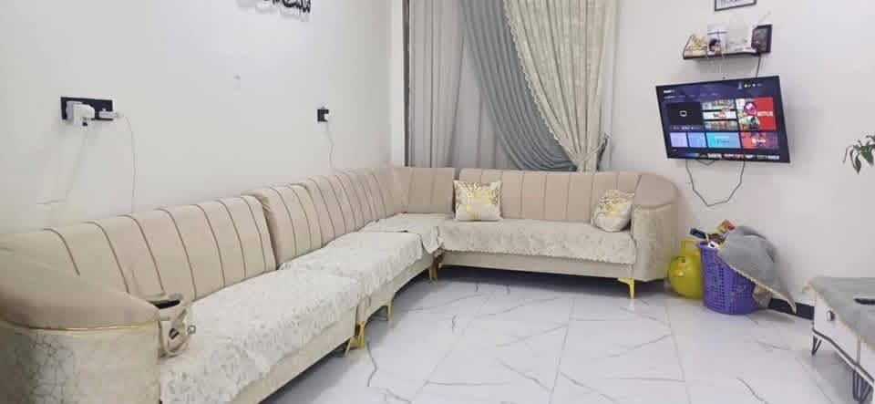 🔹دار للبيع
المساحة: 110 م²  طابو صرف ابي غرق حي السلام مقابل مدرسة على شارعين

🔹 طابق واحد

🔹 غرفة نوم عدد 1. 

🔹 هول مفتوح على الاستقبال

🔹 مطبخ

🔹 صحيات داخلية وخارجية

🔹 موقع مميز مقابل ساحة 

☎️ ✨ فرصة مناسبة للسكن أو الاستثمار

رقم صاحب العقار 

‭***********‬
