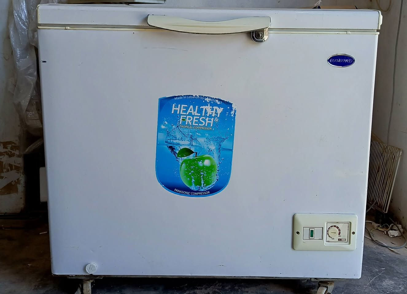 مجمدة كونكرد لبناني 12 قدم سعر 250 وبيه مجال ***********
