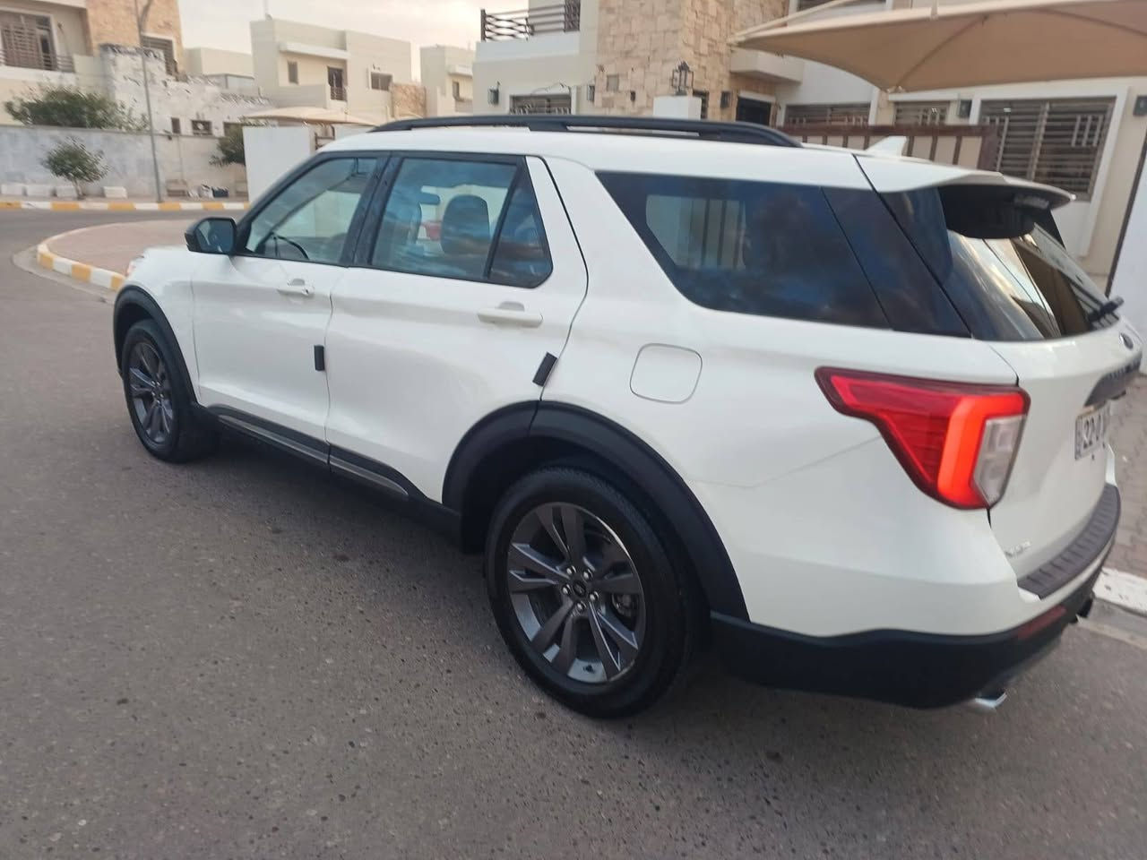 السلام عليكم للبيع فورد اكسبلور مواصفات امريكيه السعر ٢٦٠ ورقه العنوان تكريت موديل ٢٤ لاتصال +964 772 228 7264
