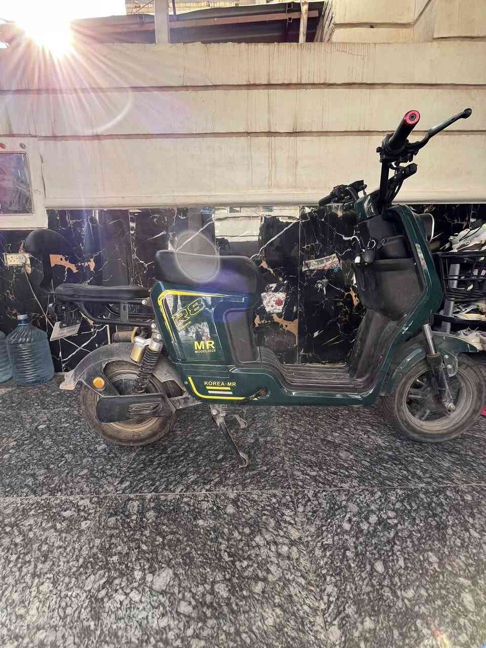 دراجه R8 نضيفه جداً كهربائيات شغاله كلهن5بطاريات
٢٢امبير كلهن بحاله جيده ملف 2500 بريك دسك عنوان
كربلاء حي الميلاد *********** سعر 350قفل
