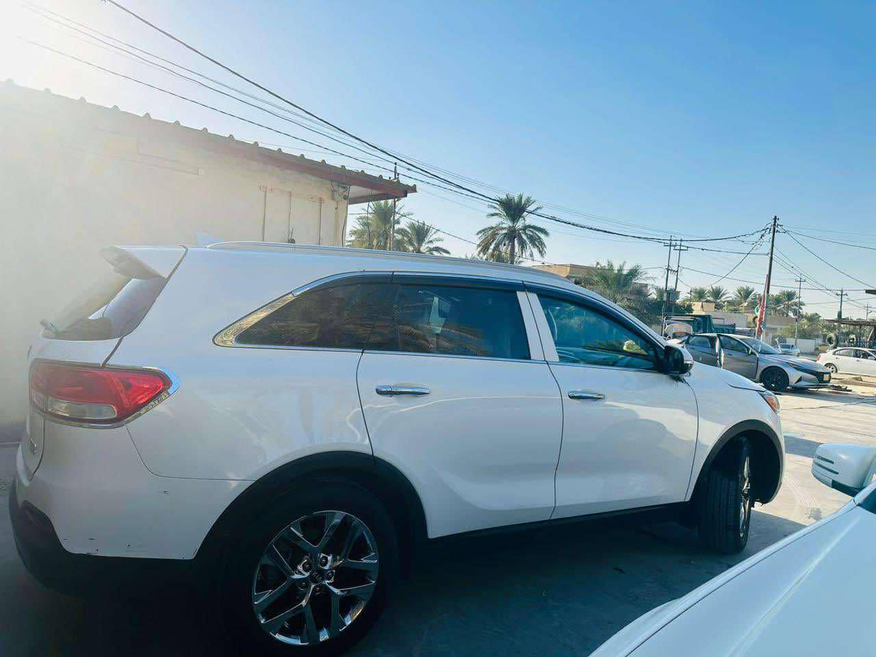 سورينتو موديل ١٨  وارد امريكي 
جميع ايرباكات سليمة 
محرك ٤ سلندر 
ماشية 81  الف 
حادثه جاملغ الايسر الخلفي فقط لون صدفي غرفته لونين عسلي واسود 
انظمة قيادة عادي واقتصادي وسبورت
كامره خلفية شاشه كبيره

السيارة بأسمي. السياره جديده بمعنا الكلمه 
سياره متروكه بلبيت تخم تاير جديد 
التفاصيل على الخاص 

*********** حلة, بابل
