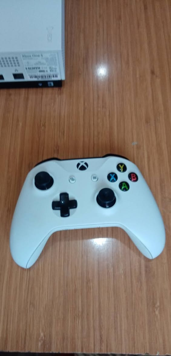 سلام عليكم
Xbox one s
جهاز ما داخل صيانه شرط لوك ستيكر
نضيف مابي شخوط
مساحة 1T يده اصليه 1
صندوق وغراضو الاصليه كامله
استخدام جدا قليل
سعر 200 وبي مجال بسيط
مكان موصل
تواصل خاص او ***********

