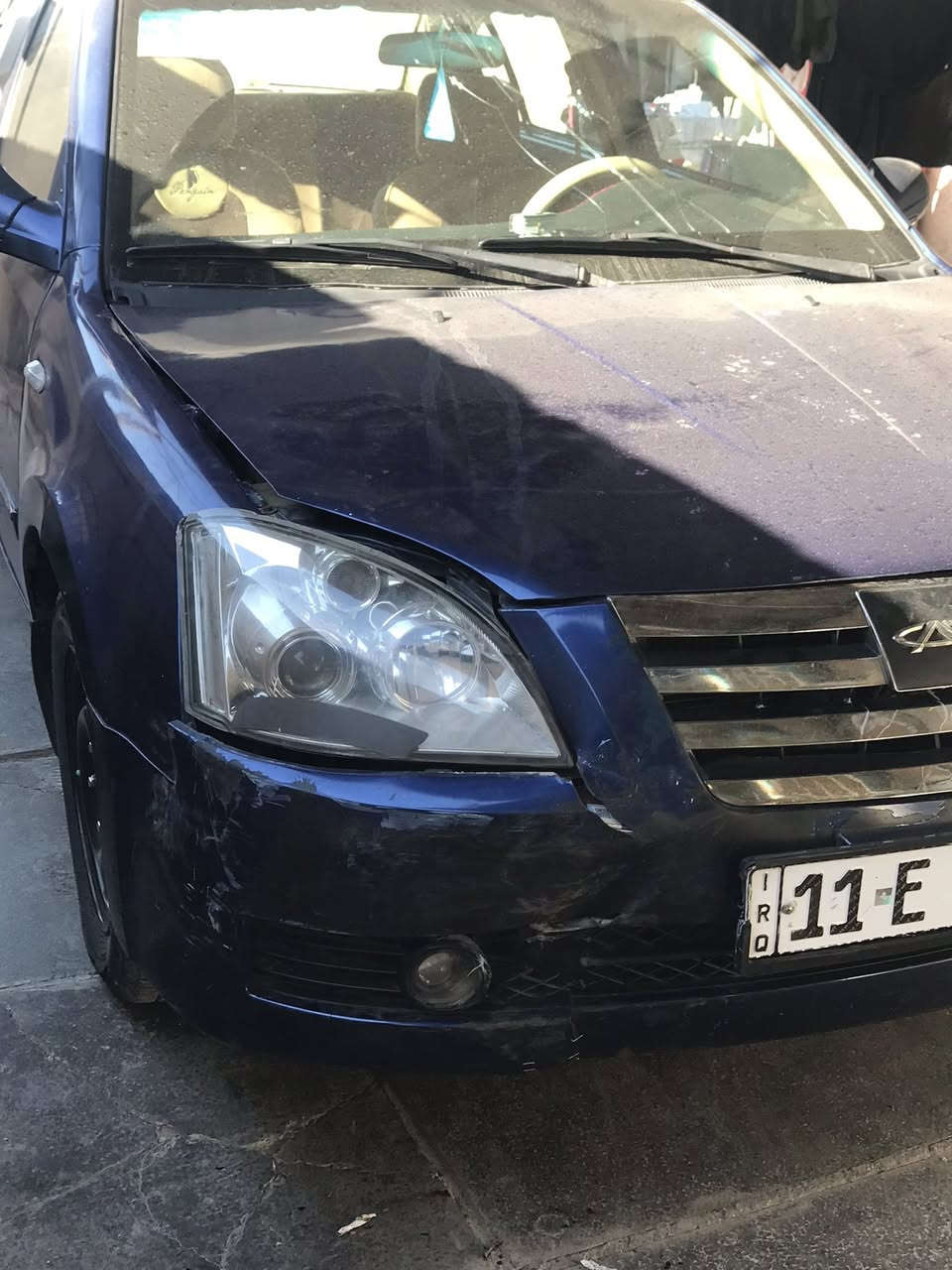 السلام عليكم 
الرجاء قراءة المنشور كامل كلشي ذاكر
شيري اي فايف ٢٠١٣ رقم بغداد انكليزي بأسمي سنويه لل ٢٩ هزه صاقطه مكينه ١٦٠٠ كير عادي كير عادي مكينه كير تدفئه تبريد كهربائيات خير من الله صدره جيد ٧٠٪؜ تخم تاير شاشه كامره السياره مابيها لاضربه ولاتبديل سابقآ صبغ حزام عدا القماره والصندوك مامصبوغات وحاليآ بيها هاي الضربه الموضحه بالصور يرادلها سحب وتبديل دعاميه الشاصي واللغود سليمات فقط البدنه ترجع
نواقص السياره 
درايم شفت عكس السايق يطكطك بالاستداره 
مكاين الجام السايق والوراها عاطلات 
الكمبريسر شغال وبارد بس من اطفي التبريد يطلع صوت ويروح مال كلج عارضها ٣٥وبيها مجال بسيط 
مكاني بغداد الزعفرانيه 
***********
