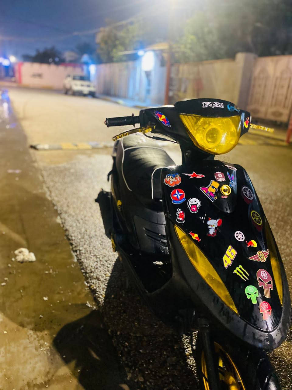 السلام عليكم
دراجه ماكس للبيع مزودة خير من الله كهربائيات كله شغال الدراجه نضيفه تجي تفحص وتشوف 
السعر/600 وبيه مجال 
للتواصل/***********
