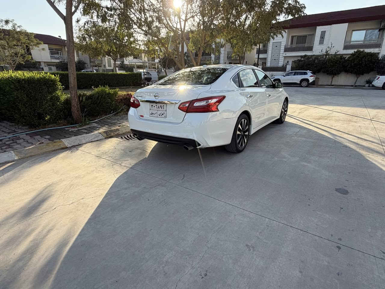 للبيع نيسان التيما شكل المقدس 2018
مواصفات sv 
شاشه جبيره كامره بلادي 
بصمه (تشغيل عن بعد)
تبريد بيانو 
ويل كروم بلادي حجم 17
رادار امامي 
رادار جانبي 
ضرر السياره جاملغ خلفي وقبغ الجنطه امبدل بلادي 
كير ومحرك شرط 
مكاني كركوك 
***********
