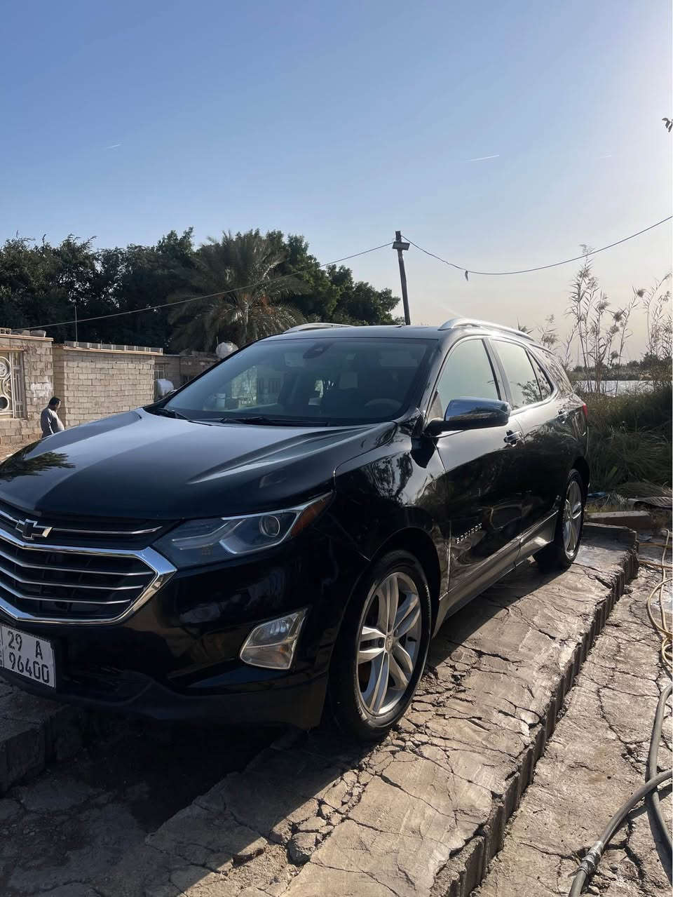 السلام عليكم 
السعر مناسب كلش 
شيفروليت ايكونكس 2018 برايمر فول مواصفات 
مكينة 2000 تيربو 
رقم واسط بأسمي تحويل مباشر  
جاهزة للاخير 
المواصفات : 
1- بصمة 
2-بانوراما 
3-كشنات جلد 
4-جنطة كهرباء 
5-يدات ومري نيكل 
6-اشاير بالمري 
7-كشنات ثنين كهرباء 
8-شاشة اكبر حجم 
9-شحن واير ليس 
10-حساسات 
11-كشنات هزاز 
وبعد اكو مواصفات حلوة 
السعر : 135 ورقة وبيها مجال 
للاستفسار :
*********** دهل اوران, واسط
