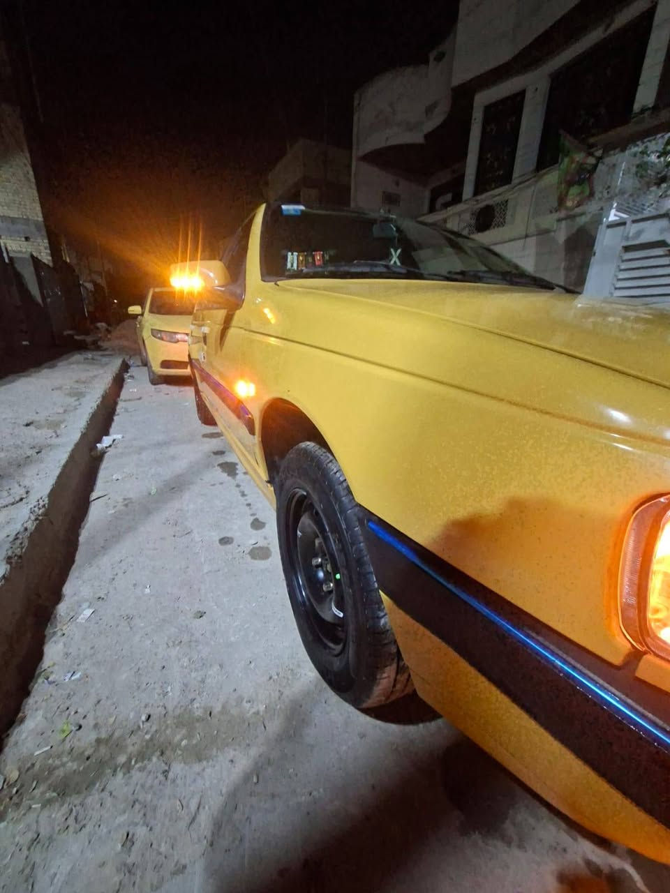 سلام عليكم عندي بيجو جي ال اكس موديل 12 رقم نكليزي بسمي تحويل ثاني يوم السياره خير من الله السياره جاهزه السعر 28 وبيه مجال الرقم ***********
