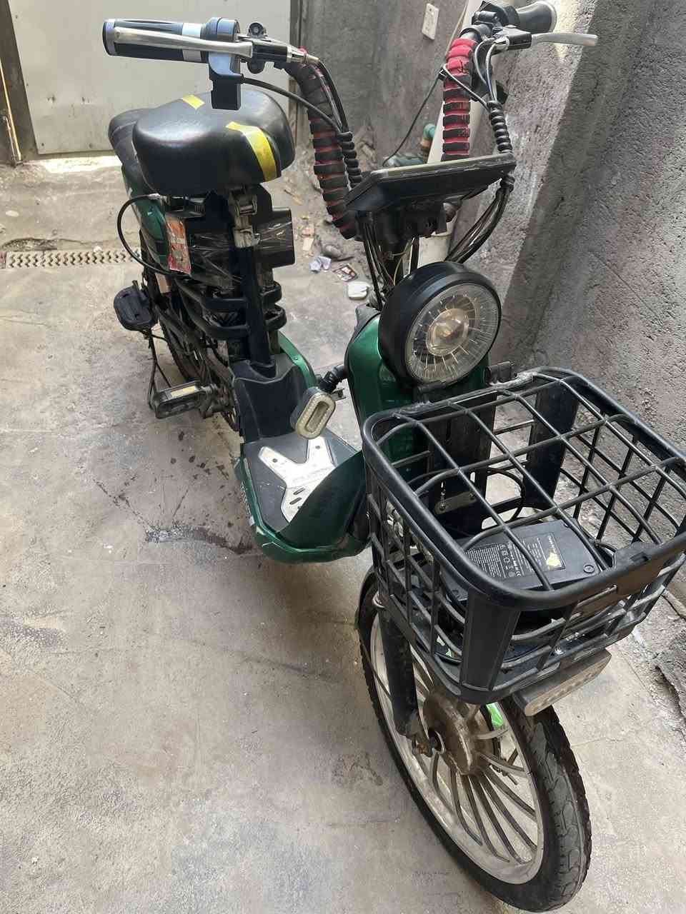 بايسكل شحن للبيع
هورن
لايت
اشارات
فقط بطاريات مستخدم 
السعر 200الف وبي مجال
عنوان :كربلاء حي العامل المنطقة السابعة
الرقم ***********
