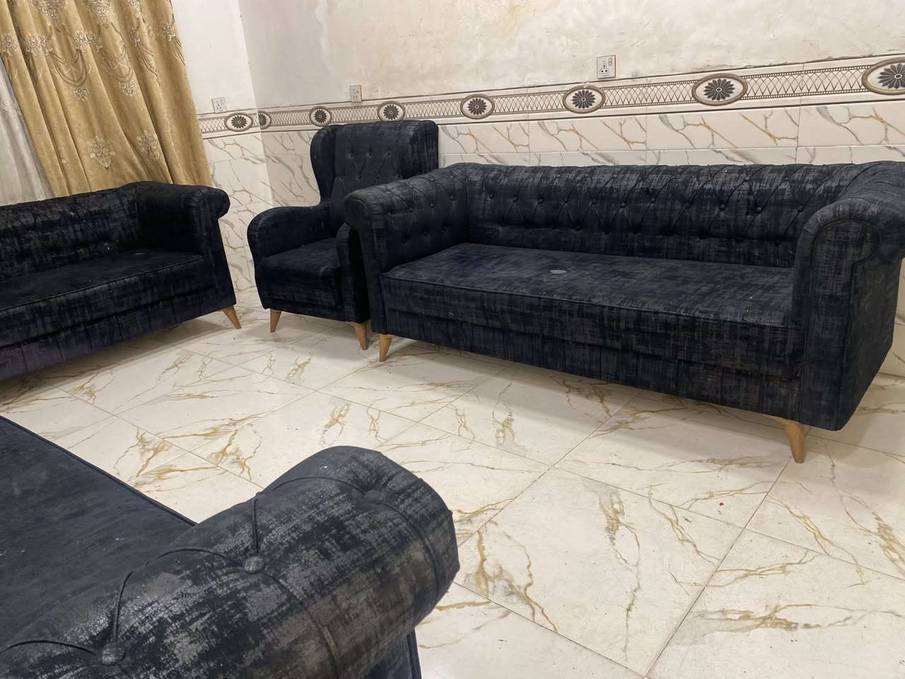 تخم تركي 10 مقاعد نضيف تسكام درجه اولى اخو الجديد السعر 375 وبي مجال المكان كربلاء ***********
