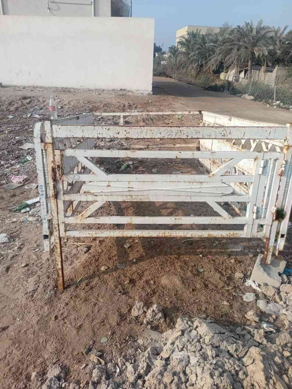 محجر نثيه  للبيع السعر 200 و بي مجال العنوان بصره شط العرب *********** واتساب
