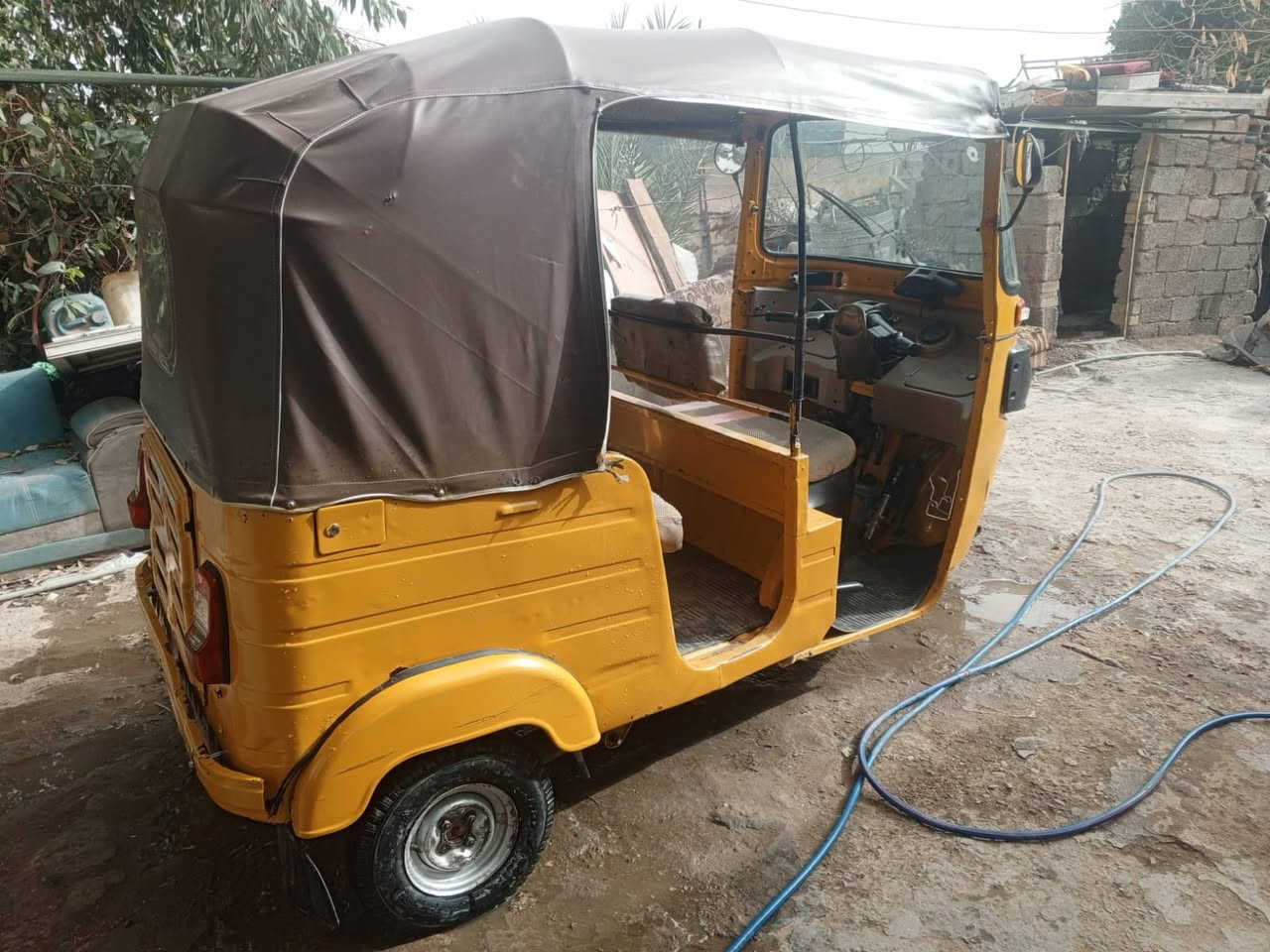 سلام عليكم تكتك البيع 
موديل 2016
أوراق بسمي  مكينه 20 
عنوان بغداد  زعفرانيه 
رقم لهاتف ***********
