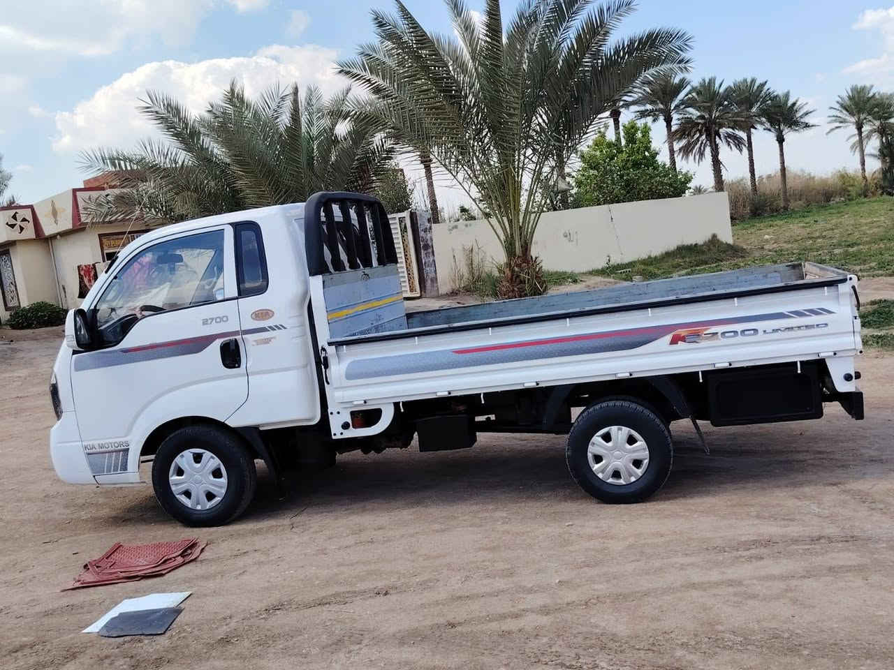 كيا حمل 2018 رقم قادسيه   مكفوله كفالة عامه من صبغ وضربه وتبديل  نضيفه تبريد ثلج تخم تاير  جاهزه
مكان السياره الحله السعر ١١٢ وبيه مجال قليل ***********
***********
