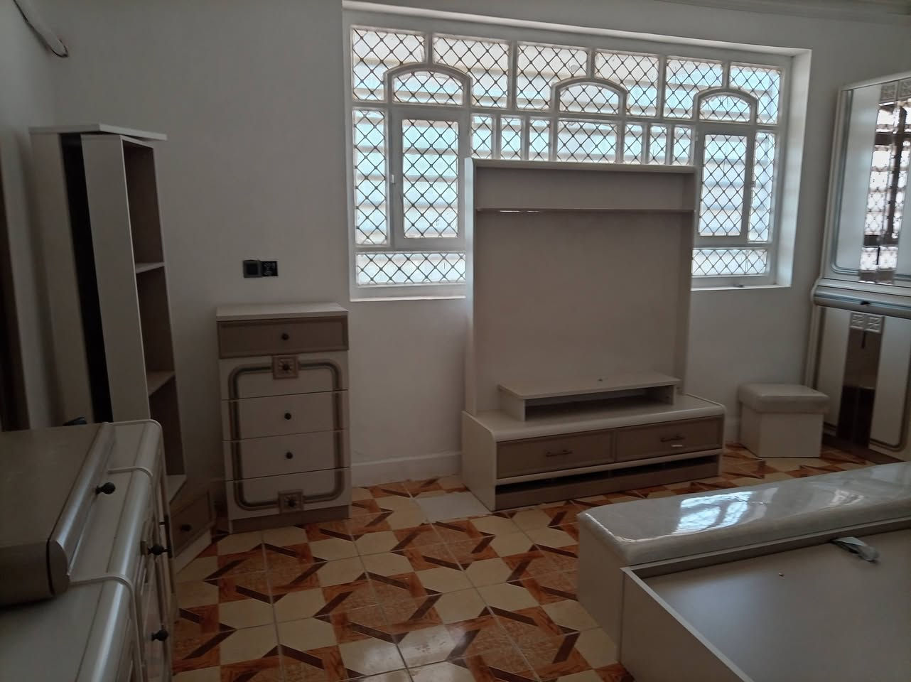 غرف نوم تركي 11قطعه اصليه
البيع اسعار جمله معا شد ونقل مجاني
ضهر بلوك برغي جوي حديد
صبغ حراري ضمان فتح وشد أكثر 10مرات
التواصل مع خاص
*********** واتساب
