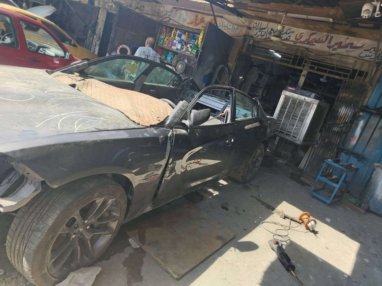 کوردی - عربي 

بە یارمەتی خودا، خزمەتگوزارییەکانی سمکەری بە ئاستێکی بەرز پێشکەش دەکەین، بە وردی لە کارکردن و تەواوی لە وردەکارییەکان بۆ هەموو جۆرە ئۆتۆمبێلەکان (کۆن و نوێ).
✅ بۆچی ئێمە هەڵبژێریت؟ کاری پاک و گەرەنتیکراو کە ئۆتۆمبێلەکەت دەگەڕێنێتەوە بۆ دۆخی سەرەتایی.
شارەزایی لە چارەسەری هەموو جۆرە لێدان و زیانەکان.
نرخێکی گونجاو زۆر کە بە دڵی هەمووان بێت، بە خوا.
🇺🇸 ئۆفەری تایبەت بۆ هاوردەکەرانی ئۆتۆمبێلی ئەمریکی:
ئامادەین بۆ وەرگرتن و چاککردنەوەی کۆمەڵە ئۆتۆمبێلە هاوردەکراوەکان و ئامادەکردنیان بە بەرزترین ئاست.
📍: سلێمانی - (سەنعەتی هەوانە)
 https://maps.app.goo.gl/JstxUoPb1zEvvquQA
📞 بۆ حجز و پرسیار (واتساپ / پەیوەندی): ئەستا هادی سمکەری: ***********

--------------------------------------
بفضل الله، نقدم لكم خدمات سمكرة من الدرجة الأولى، دقة في العمل وإتقان في التفاصيل لجميع أنواع السيارات (القديم والحديث).

✅ ليش تختارنا؟
شغل نظيف ومكفول يعيد السيارة لحالتها الأصلية.

خبرة في التعامل مع كافة الصدمات والأضرار.

أسعار مناسبة جداً وترضي الجميع إن شاء الله.

🇺🇸 عروض خاصة لمستوردي السيارات (الوارد الأمريكي):

مستعدون لاستلام وتعمير وجبات السيارات الواردة وتجهيزها بأعلى المستويات.

 : سليمانية - (صناعه هوانا )
https://maps.app.goo.gl/JstxUoPb1zEvvquQA
📞 للحجز والاستفسار (واتساب / اتصال):
الأسطى هادي السمكري: ***********
.                                . ‏
